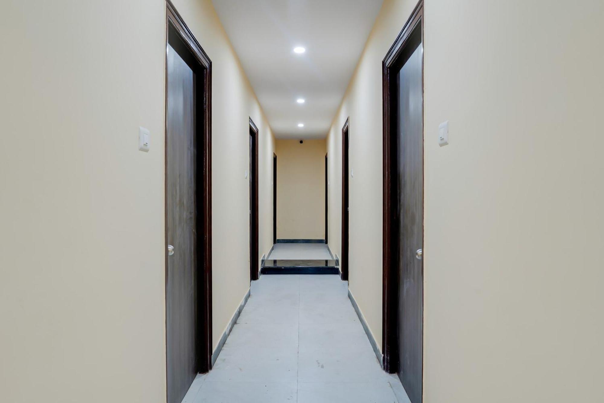 Hotel O Alekhya Residency Cafe Bahar Sururnagar Εξωτερικό φωτογραφία